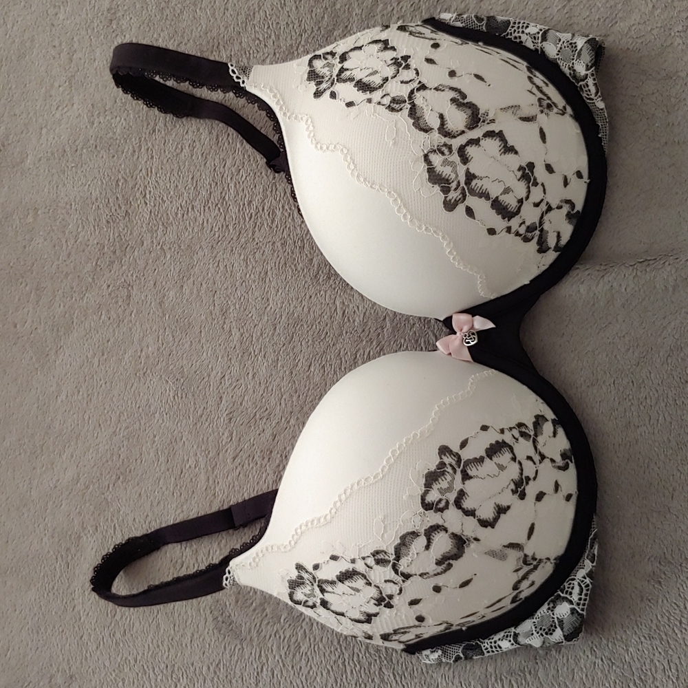 34DD Body by Victoria Perfect Shape Bra